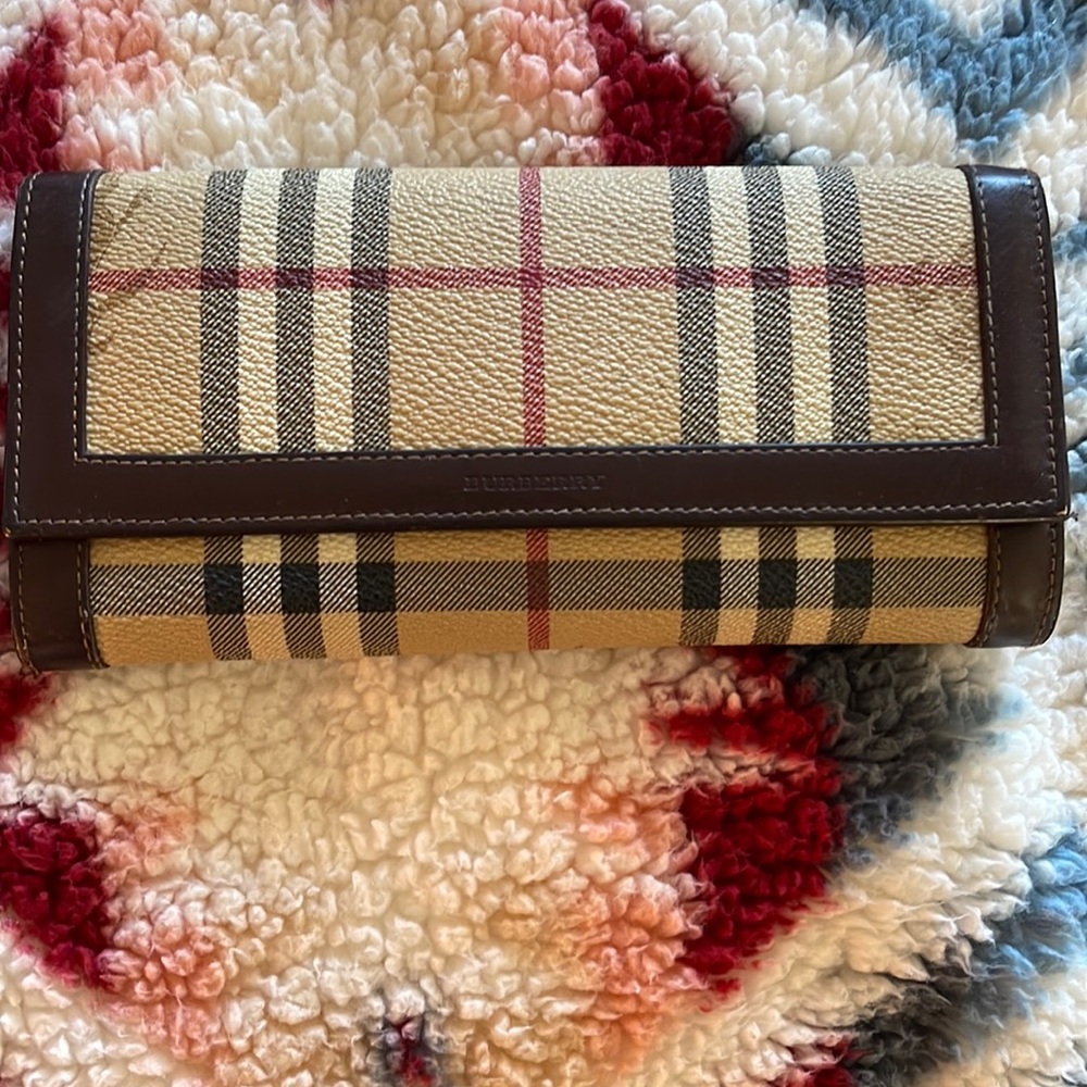 Burberry wallet